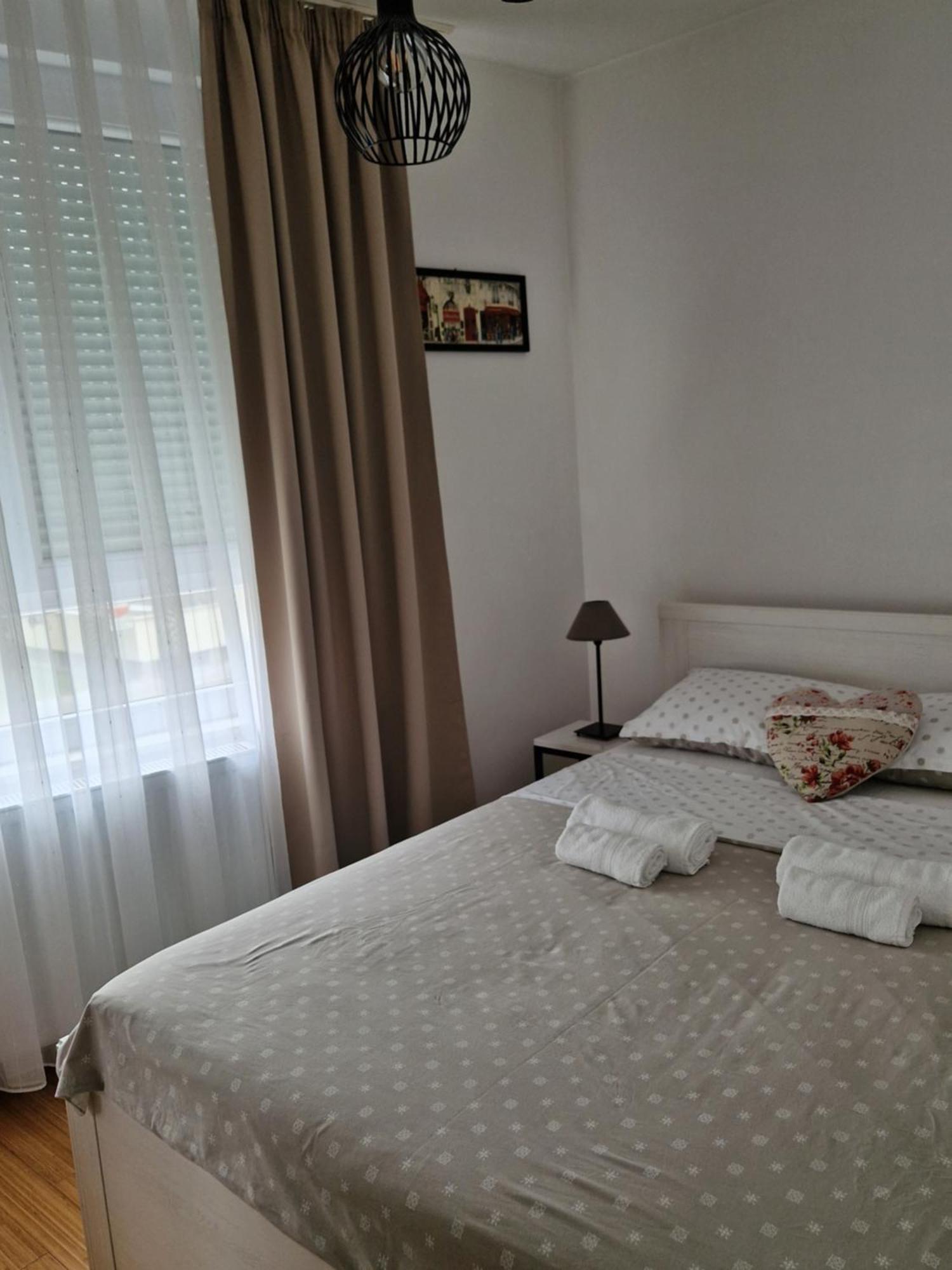 Apartment Rose سيسفيت المظهر الخارجي الصورة